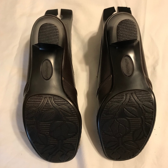 Softspots Marci Leather Mules - Picture 3 of 3